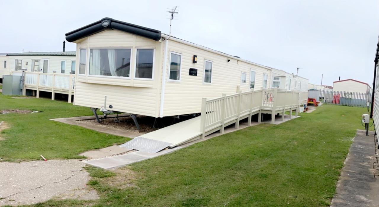 The Pearl * Skegness